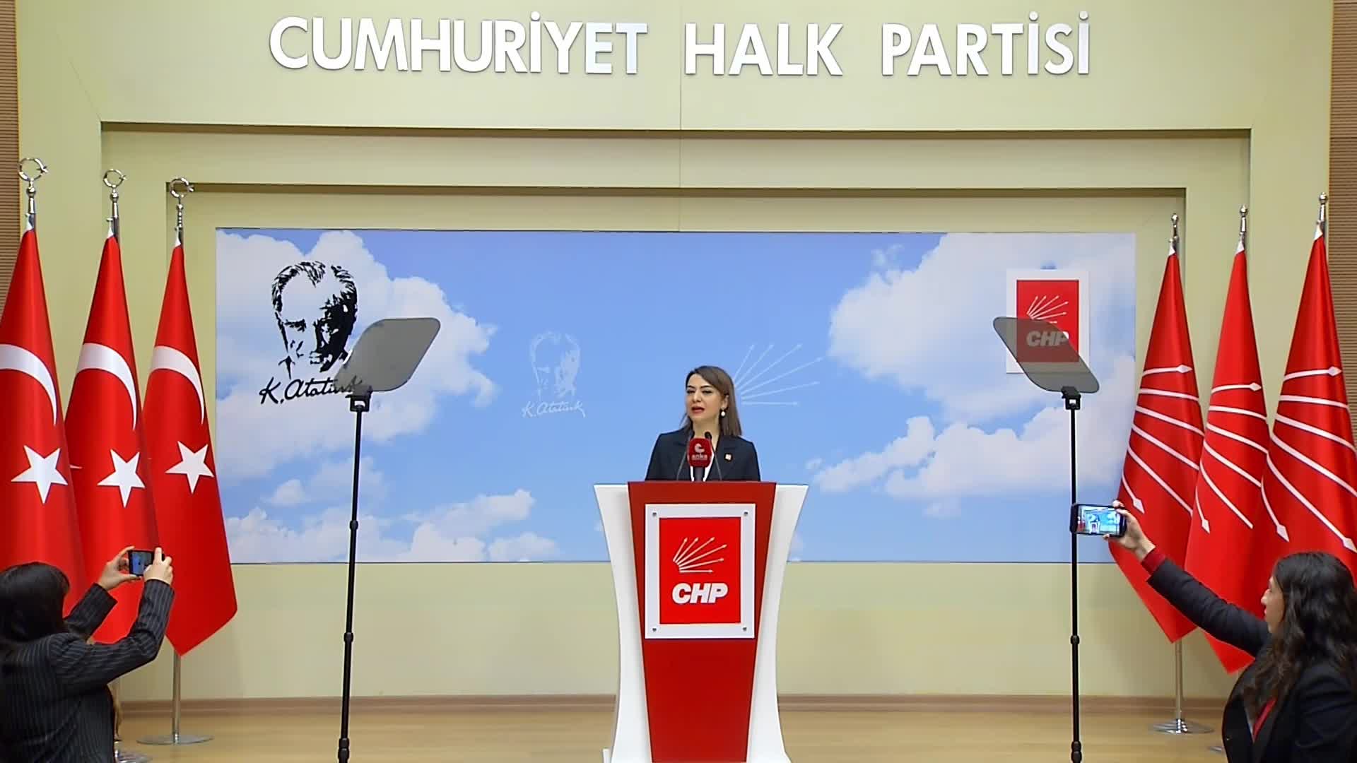 Gamze Taşcıer: “‘Bu sefalet ücretiyle olmaz’ diyen herkesi, cumartesi günü ‘Geçinemiyoruz' diyenlerin sivil çağrısına ses olmaya çağırıyoruz”