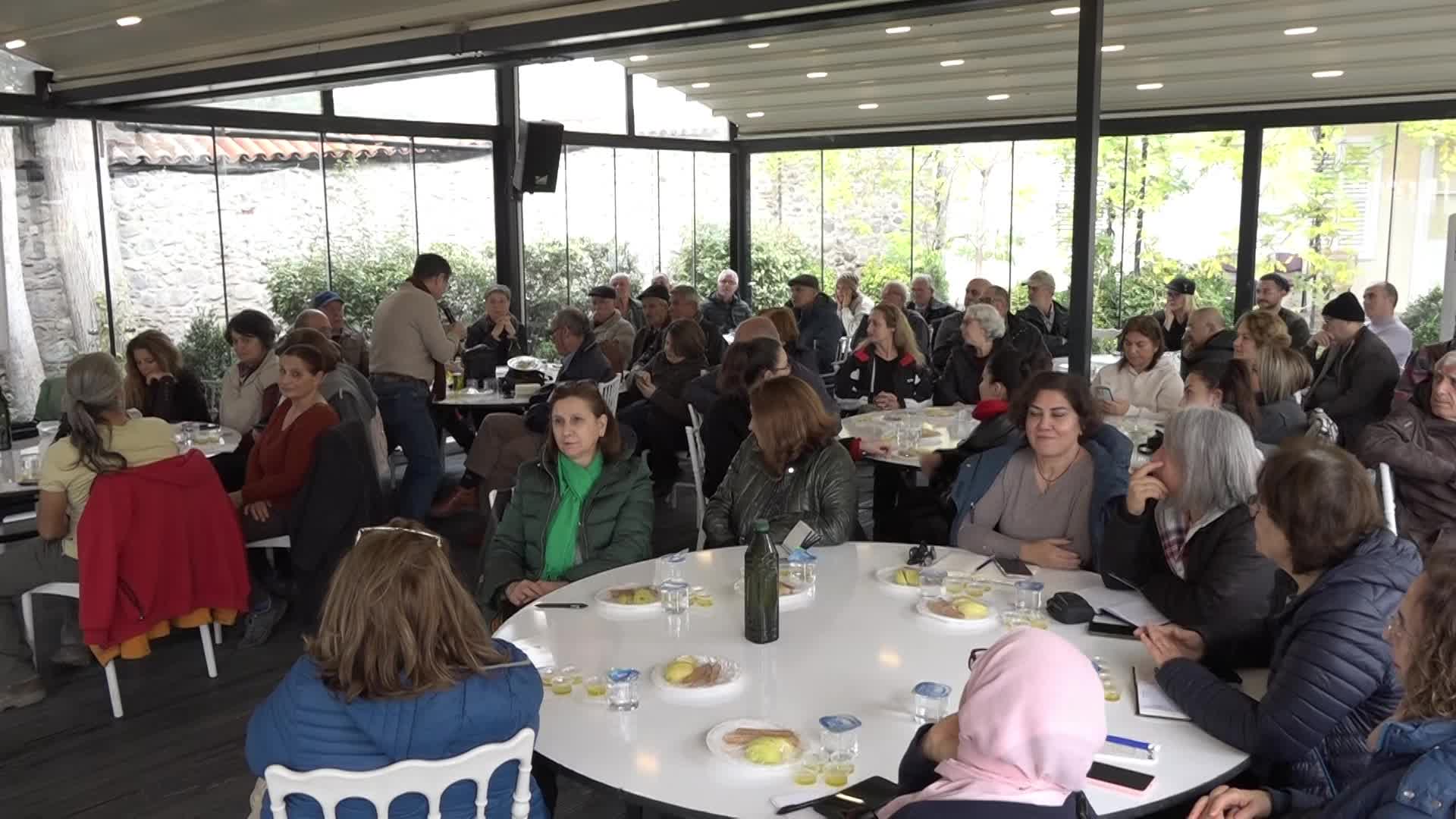 Bornova’da Zeytin Yağı Tadım Eğitimi